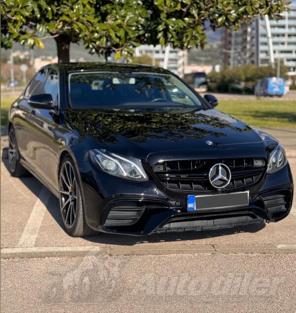 Mercedes Benz - E 220 - 2.0