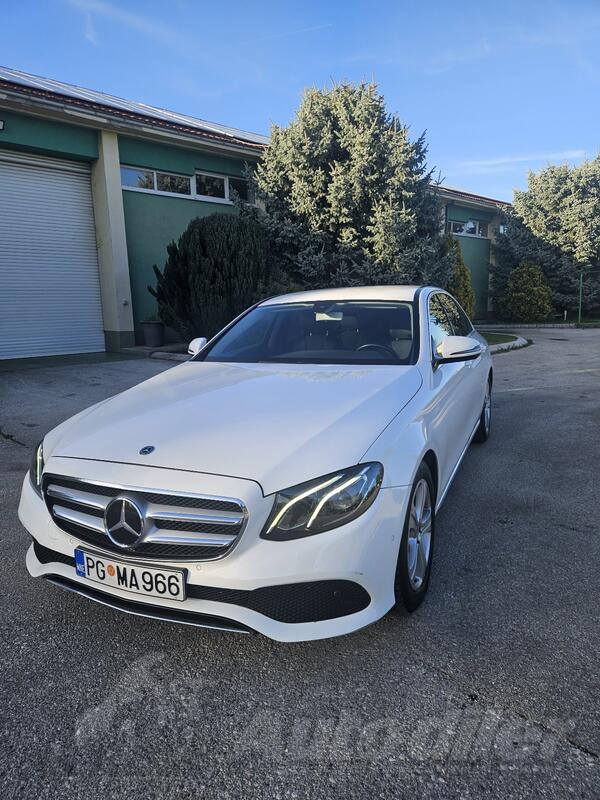 Mercedes Benz - E 200 - D