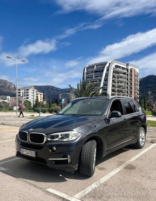BMW - X5 - XDRIVE 25D
