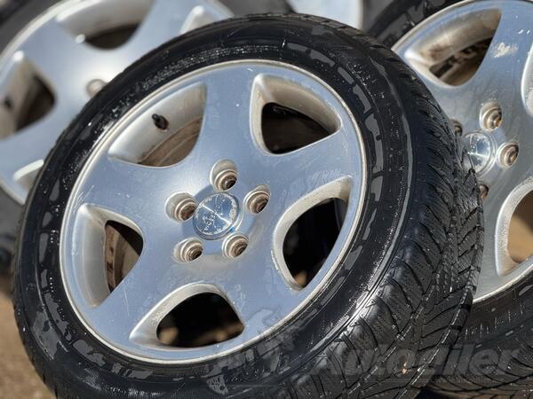 Fabričke felne i Petokrake  gume