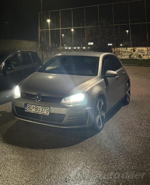 Volkswagen - Golf GTI - 2.0