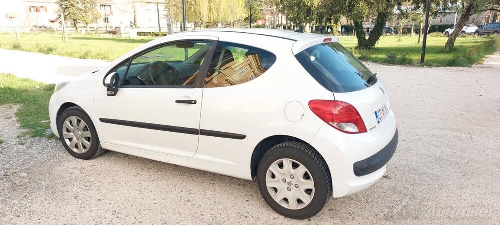 Peugeot - 207 - 1.4 HDI