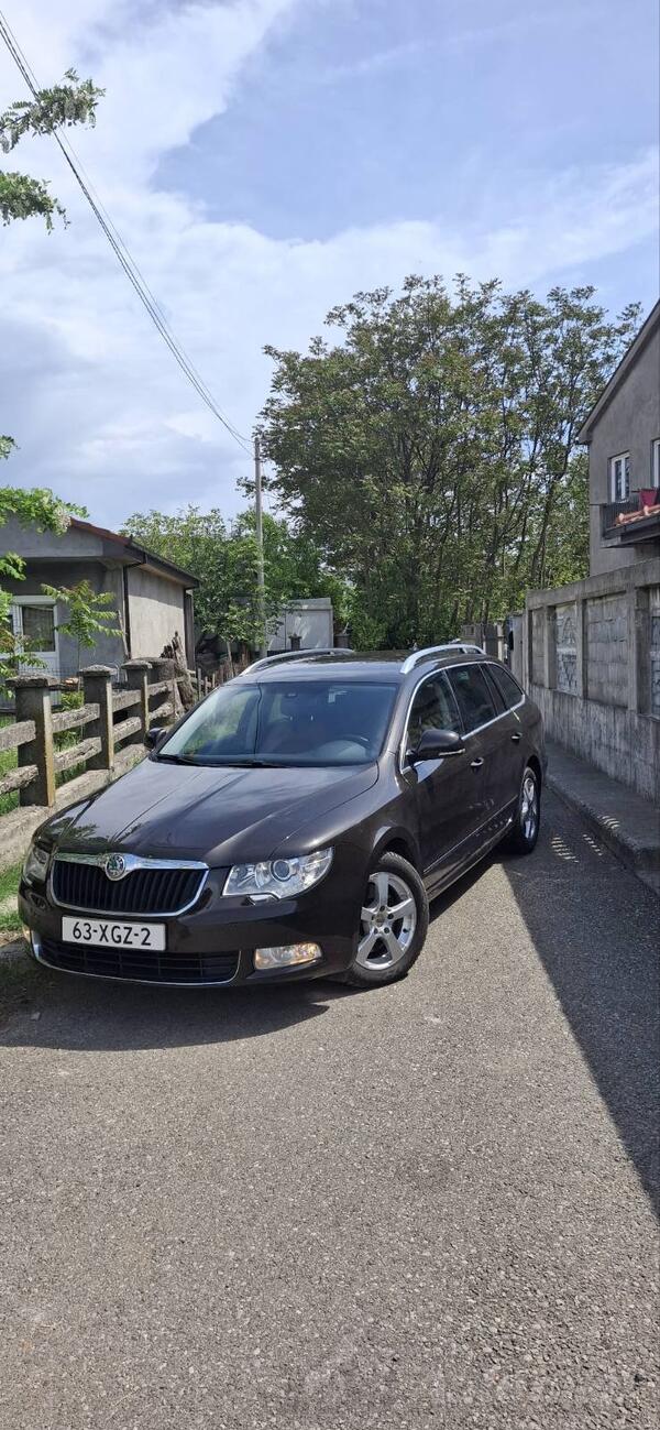 Škoda - Superb - 1.6