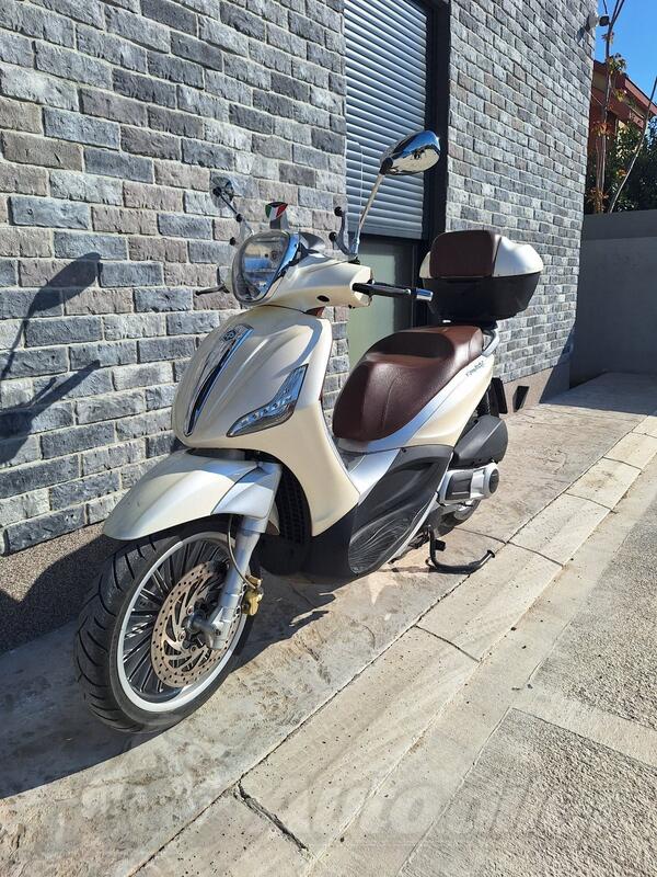 Piaggio - beverly