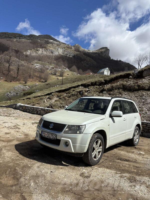 Suzuki - Grand Vitara - 2.0