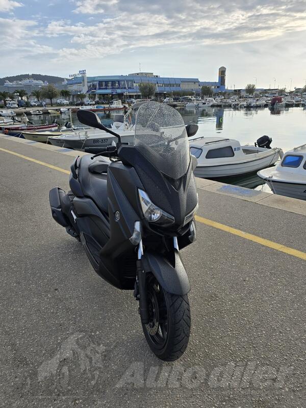 Yamaha - x max