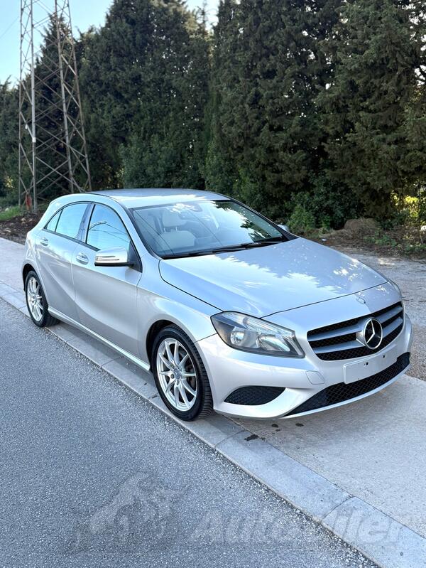 Mercedes Benz - A 180 - 1.5