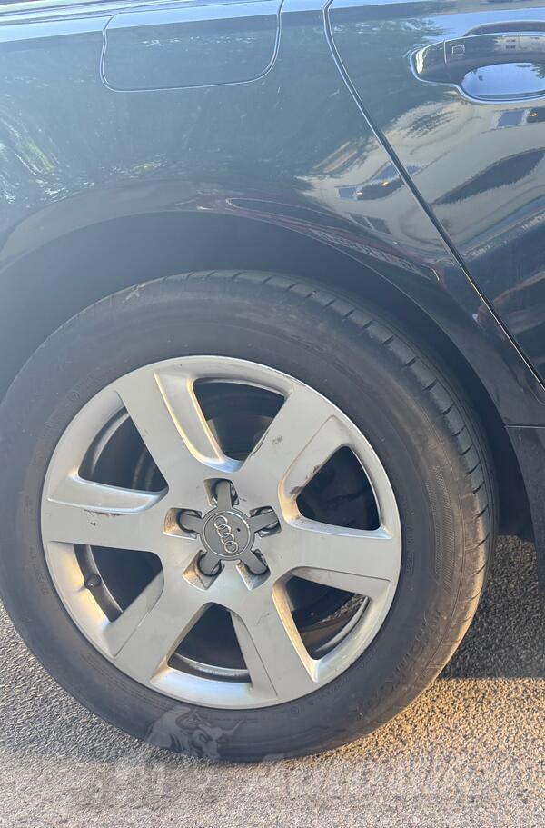 Fabričke felne i HANKOOK 17 Vw, Audi.. gume