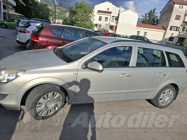 Opel - Astra - 1.9 cdti