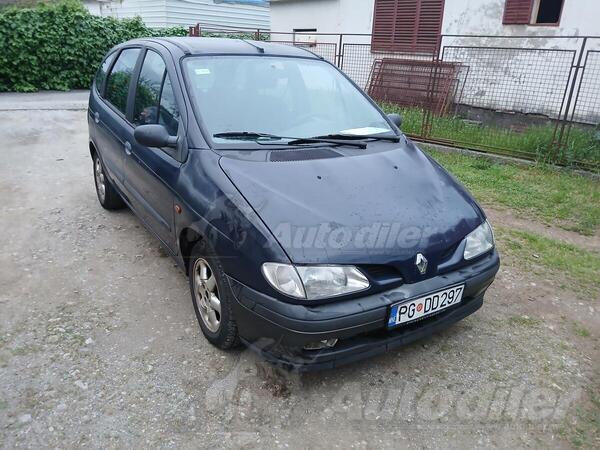 Renault - Scenic - 1.6 benzin + plin