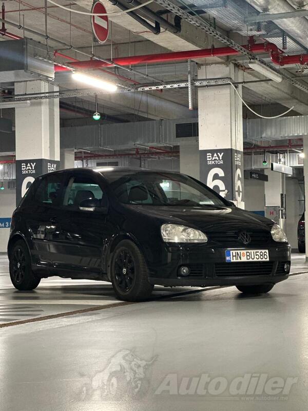 Volkswagen - Golf 5 - 1.9 TDI