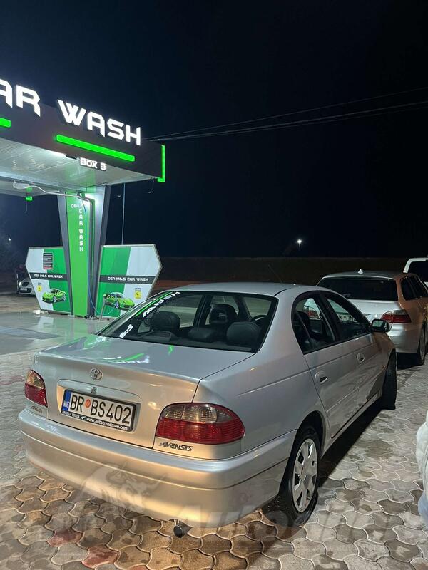 Toyota - Avensis - 2.0 D4D