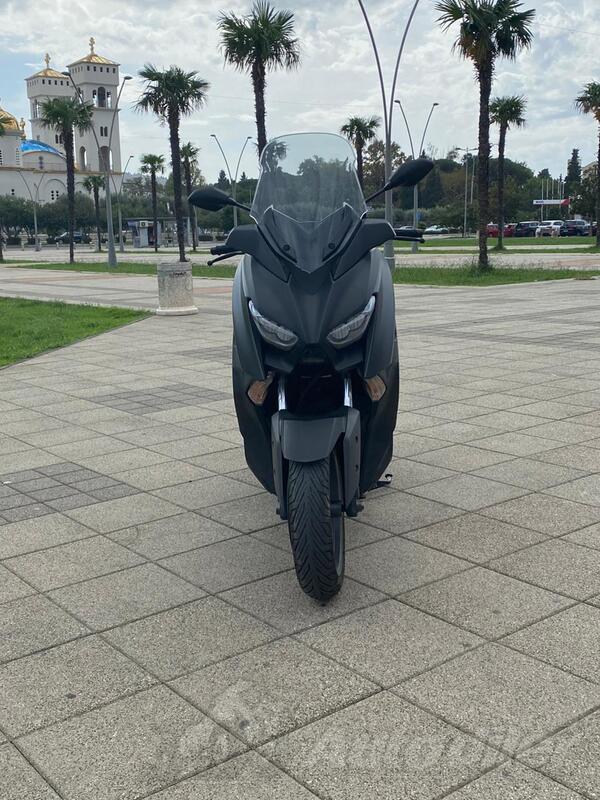 Yamaha - X-MAX 300