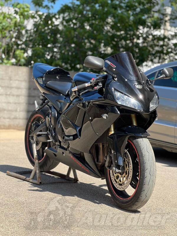 Honda - CBR 600RR