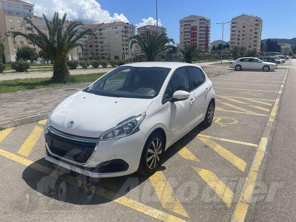 Peugeot - 208 - 1.6 HDI