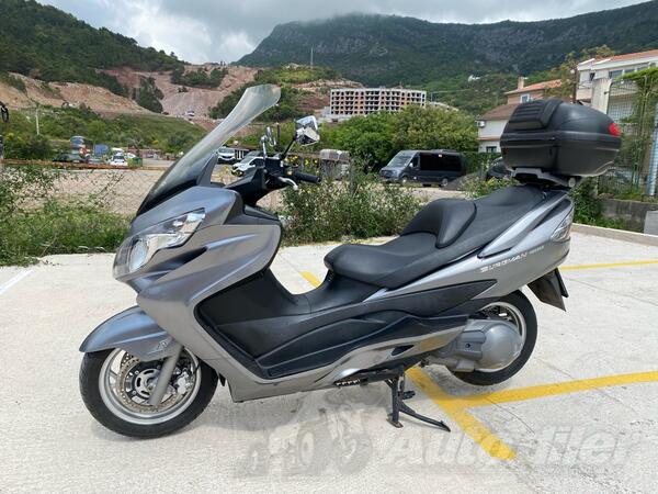 Suzuki - Burgman 400