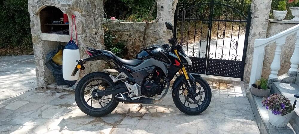 Honda - CB190R