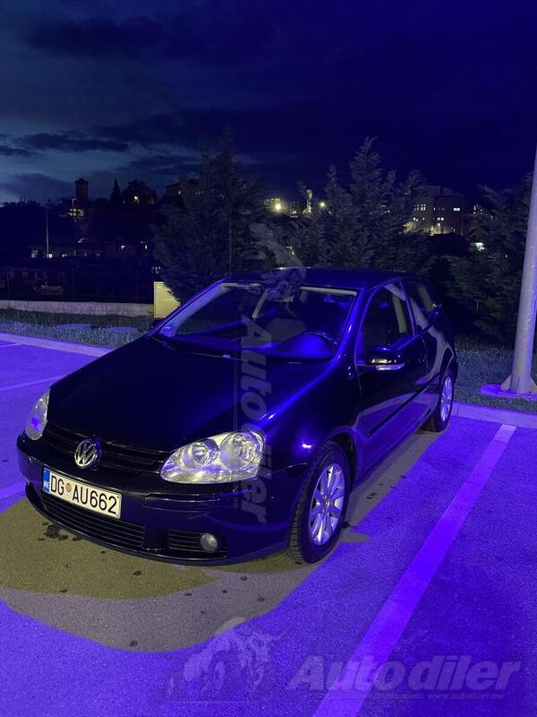 Volkswagen - Golf 5 - 1.9 TDI