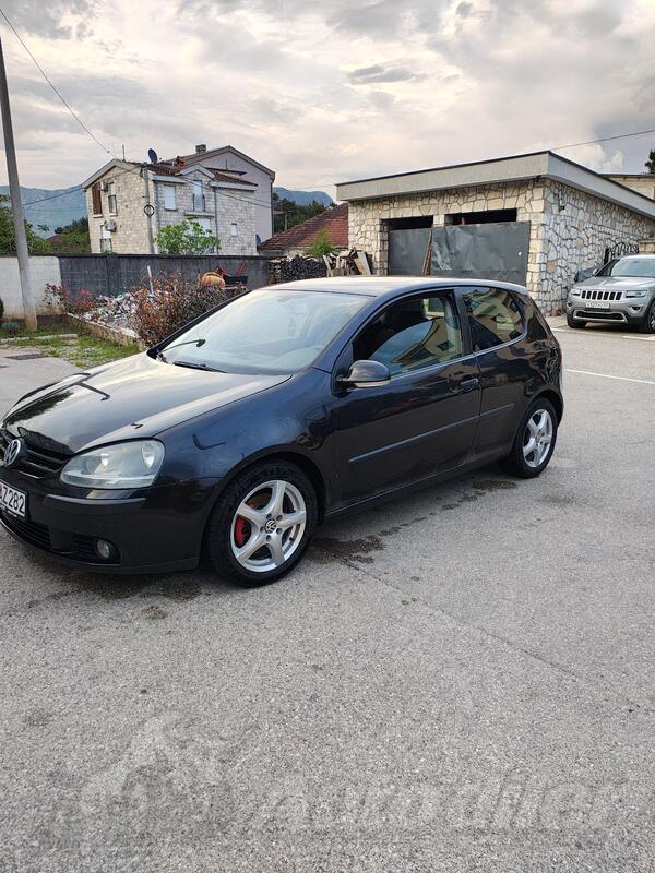 Volkswagen - Golf 5 - 1.9 TDI