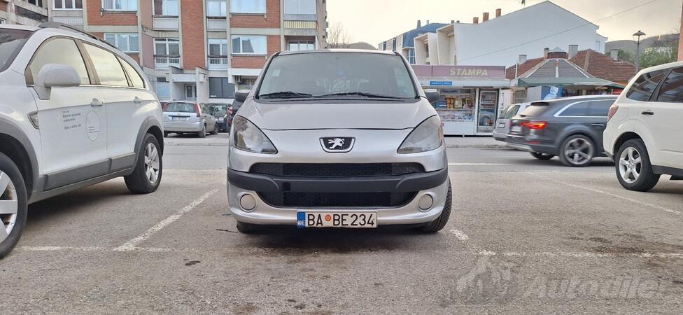 Peugeot - 1007 - 1.4