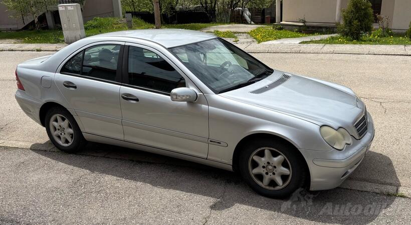 Mercedes Benz - C 220 - 220 CDI