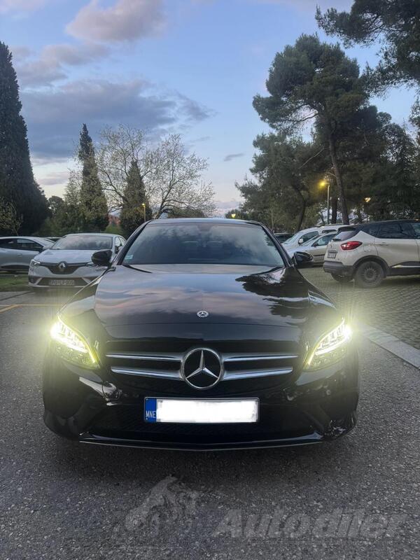 Mercedes Benz - C 220