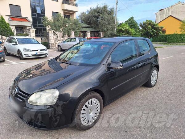 Volkswagen - Golf 5 - 1,4 BENZIN