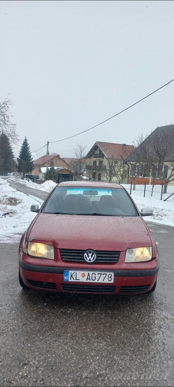 Volkswagen - Bora - 1.6 b+p