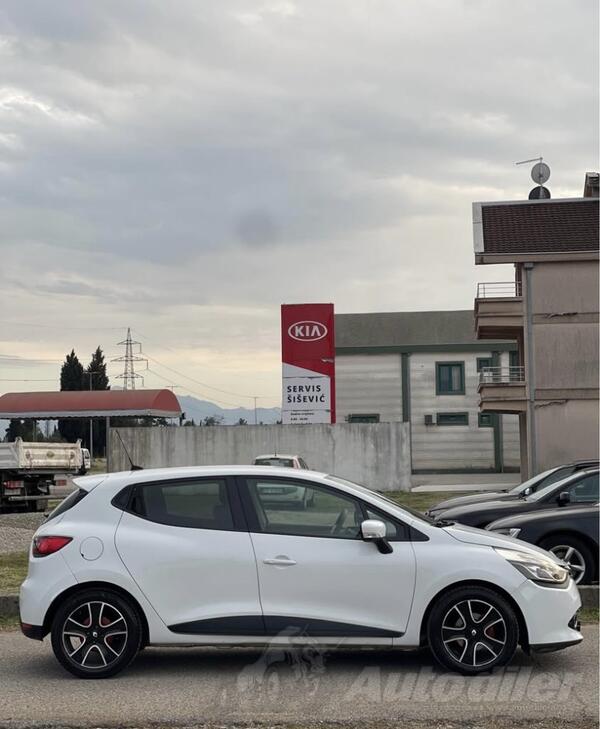 Renault - Clio - 1.5 DCI