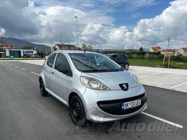 Peugeot - 107 - 1.0