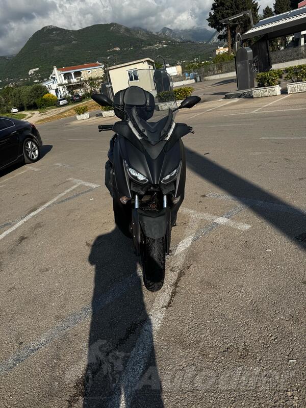 Yamaha - Xmax 400