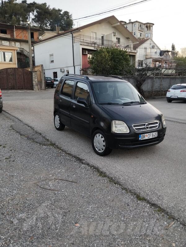 Opel - Agila - 1.0