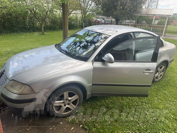 Volkswagen - Passat - 1.9 tdi