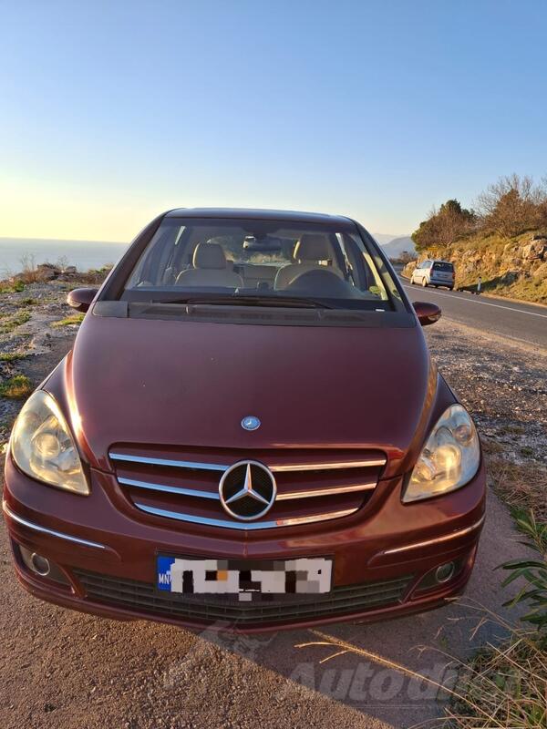 Mercedes Benz - 200 - 2.0