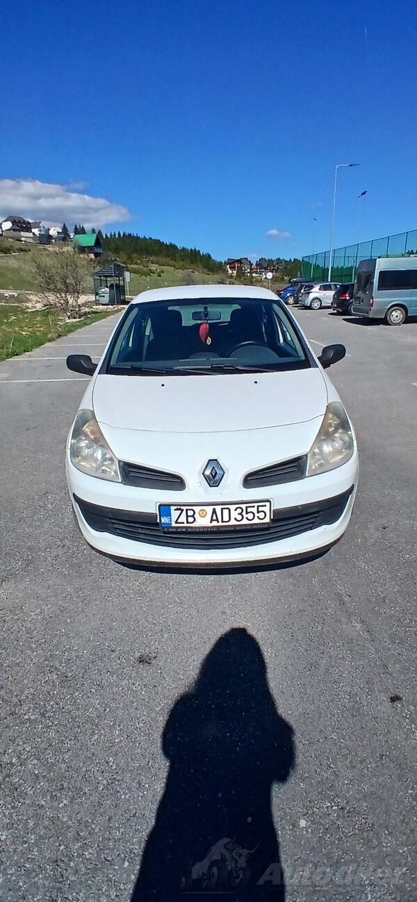 Renault - Clio - 1.5 DCI