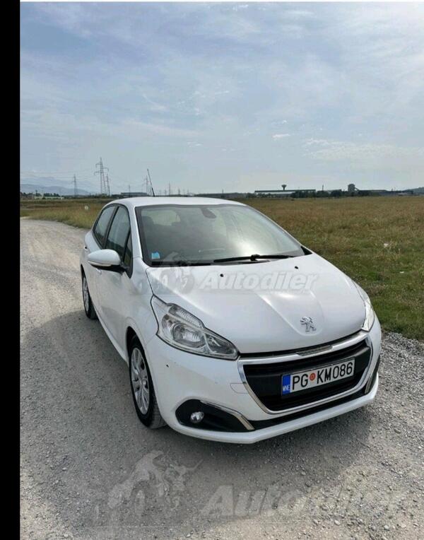 Peugeot - 208 - 1.6 HDI