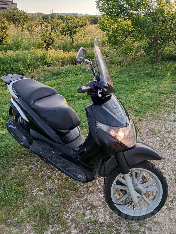 Piaggio - beverly