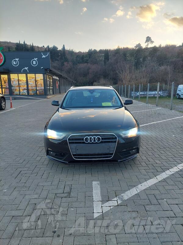Audi - A4 - 2.0 tdi 2013