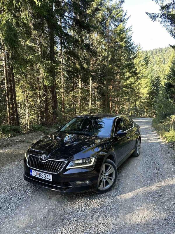 Škoda - Superb - 2.0 benzin 272 ks 4x4 dsg