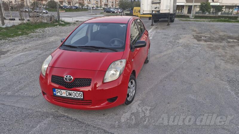 Toyota - Yaris - 1.0 VVT-I 5V Tera  plus