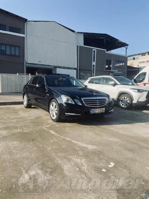 Mercedes Benz - E 320 - cdi 4matic