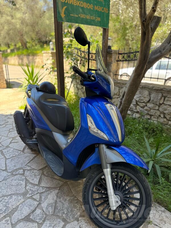 Piaggio - Beverly S