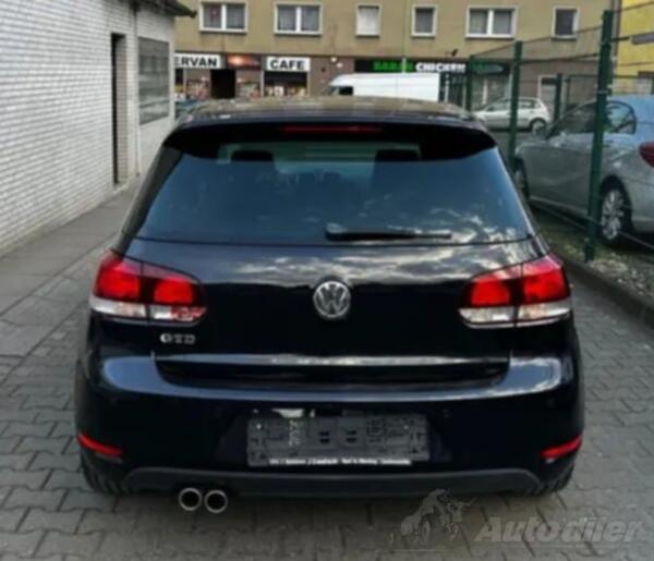 Oba stop svjetla za Automobile - Univerzalno