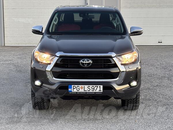 Toyota - Hilux - 2.8 D4D DC A/T6 CITY PLUS TSS