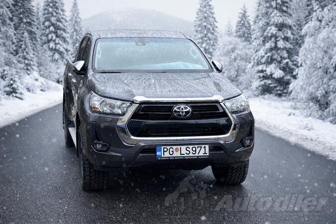 Toyota - Hilux - 2.8 D4D DC A/T6 CITY PLUS TSS
