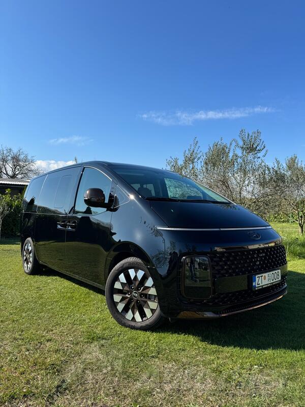 Hyundai - Grand Starex H1 - HYUNDAI STARIA LUX 2,2 CRDi 7S