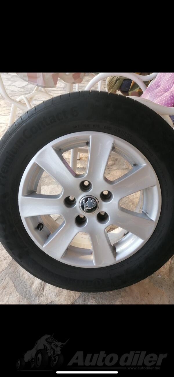 Fabričke felne i Continental premium gume