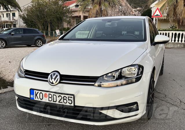 Volkswagen - Golf 7 - 1.0 TSI