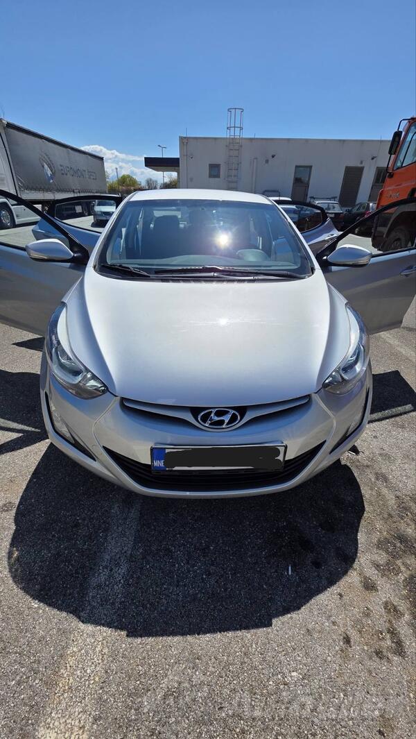 Hyundai - Elantra - 1.6 DOHC 4VR