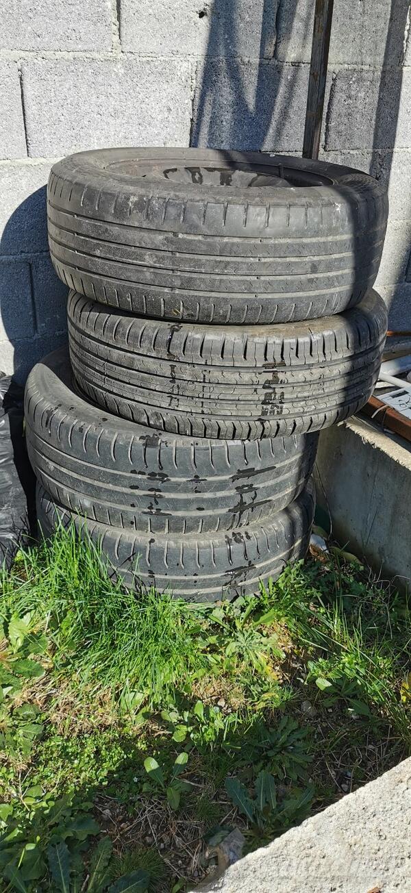 Fabričke felne i Continental gume